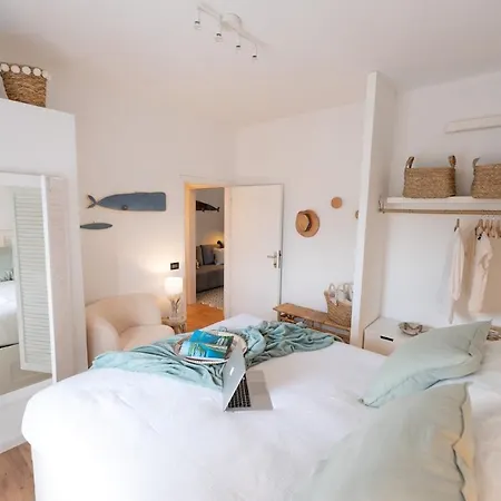Summer - Vista Porto A 2 Passi Dal Mare Con Free Wi-fi 公寓 贝拉里亚-伊贾马里纳